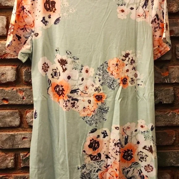 Mint Green Floral Short Sleeve Round Neck Blouse, Small Flowery Shirt - Picture 4 of 6